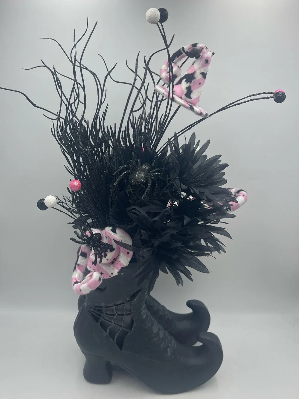 Gothic Halloween Centerpiece Witch Boots Plastic Vase w/Pink Hats & Faux Florals